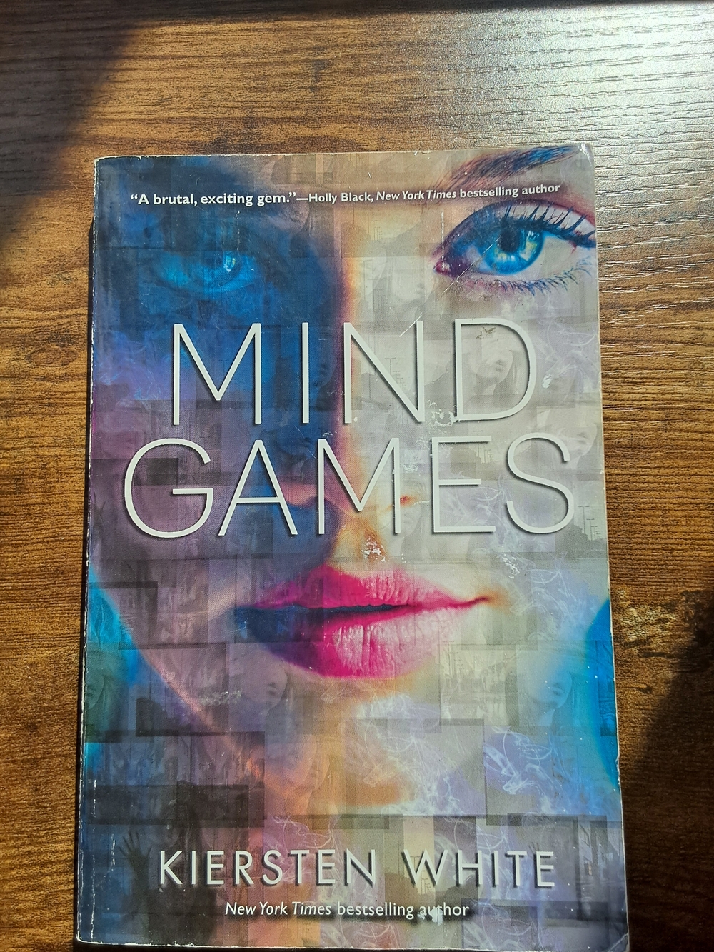 Free with purchase - Mind games Book